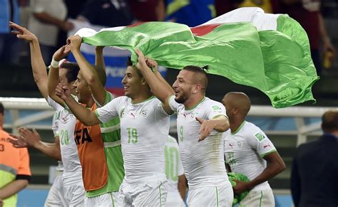 اخبار الفريق الوطني الجزائري
